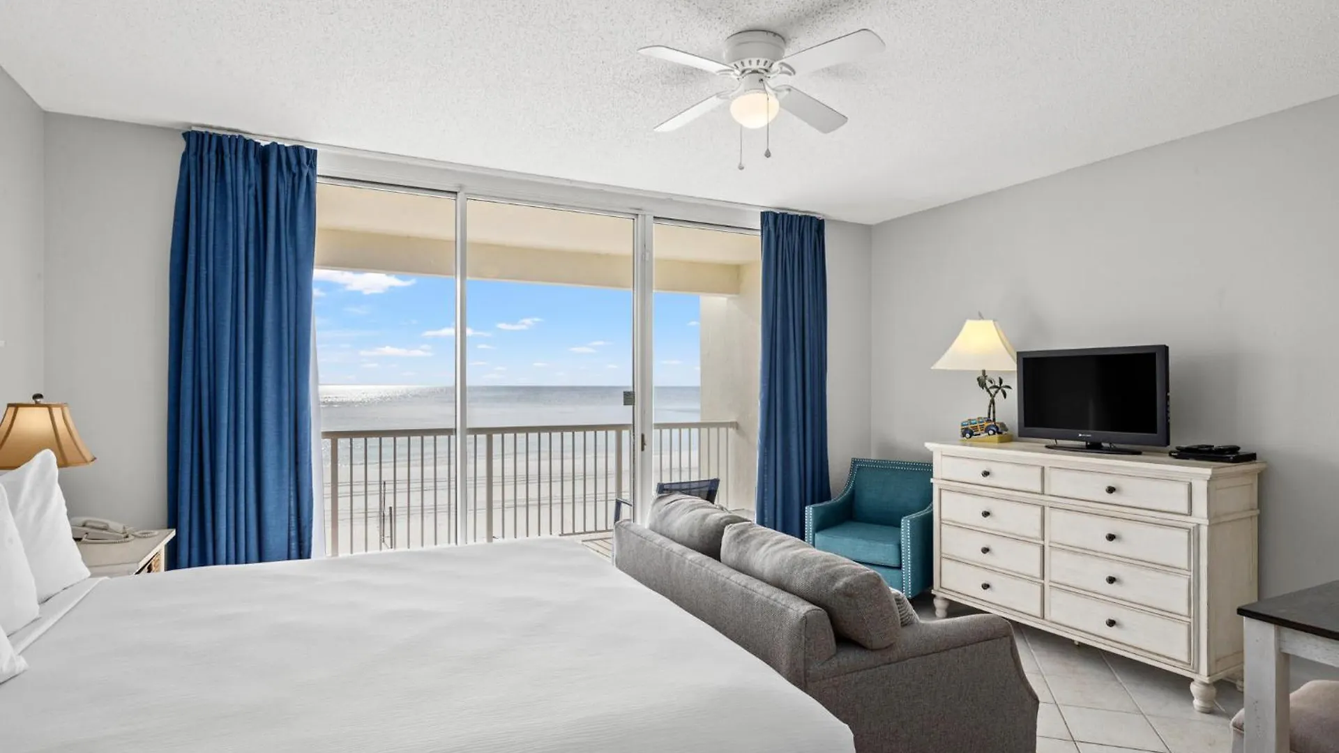 Official Majestic Beach Resort - Over 60 Units - All Ocean Front, Panama City Beach, Fl