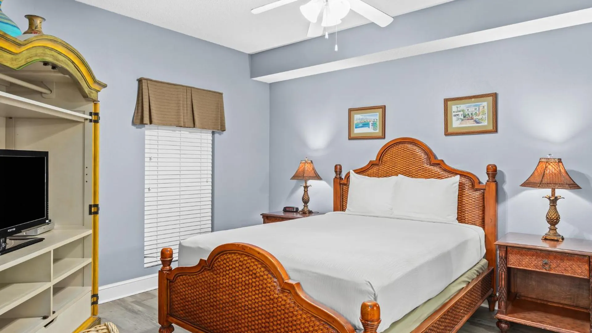 Official Majestic Beach Resort - Over 60 Units - All Ocean Front, Panama City Beach, Fl