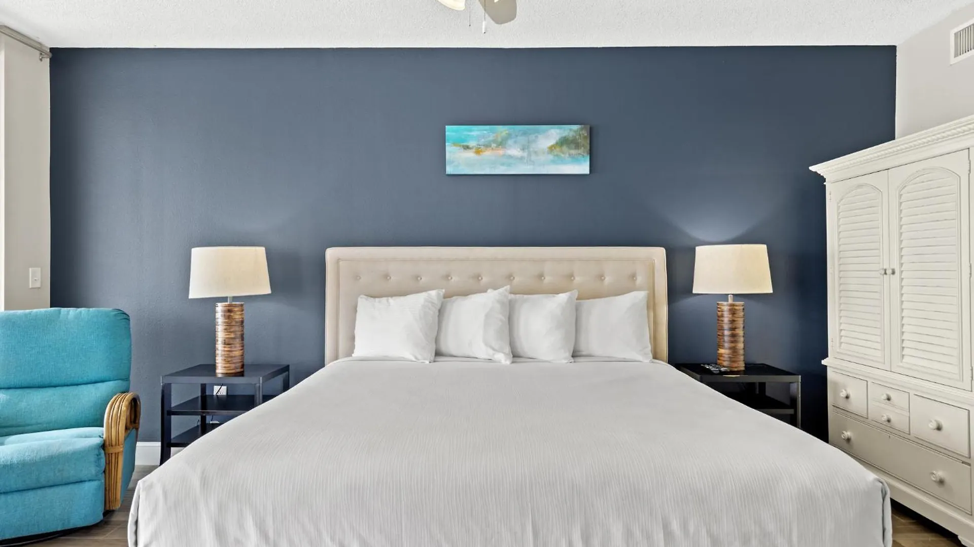 Official Majestic Beach Resort - Over 60 Units - All Ocean Front, Panama City Beach, Fl