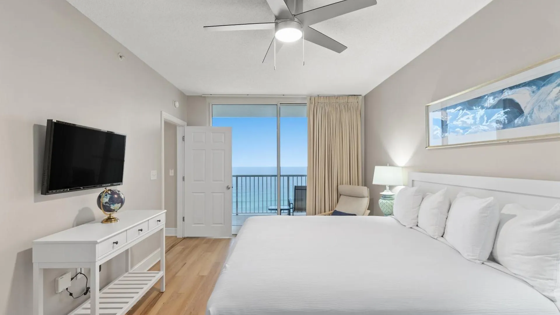 Official Majestic Beach Resort - Over 60 Units - All Ocean Front, Panama City Beach, Fl