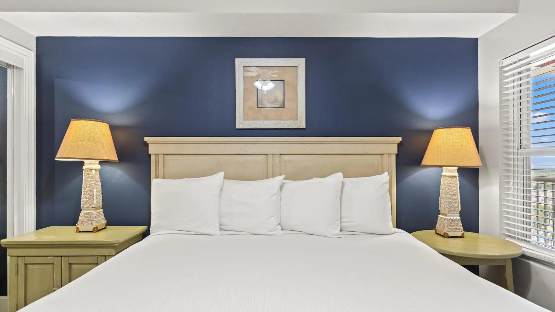 Official Majestic Beach Resort - Over 60 Units - All Ocean Front, Panama City Beach, Fl