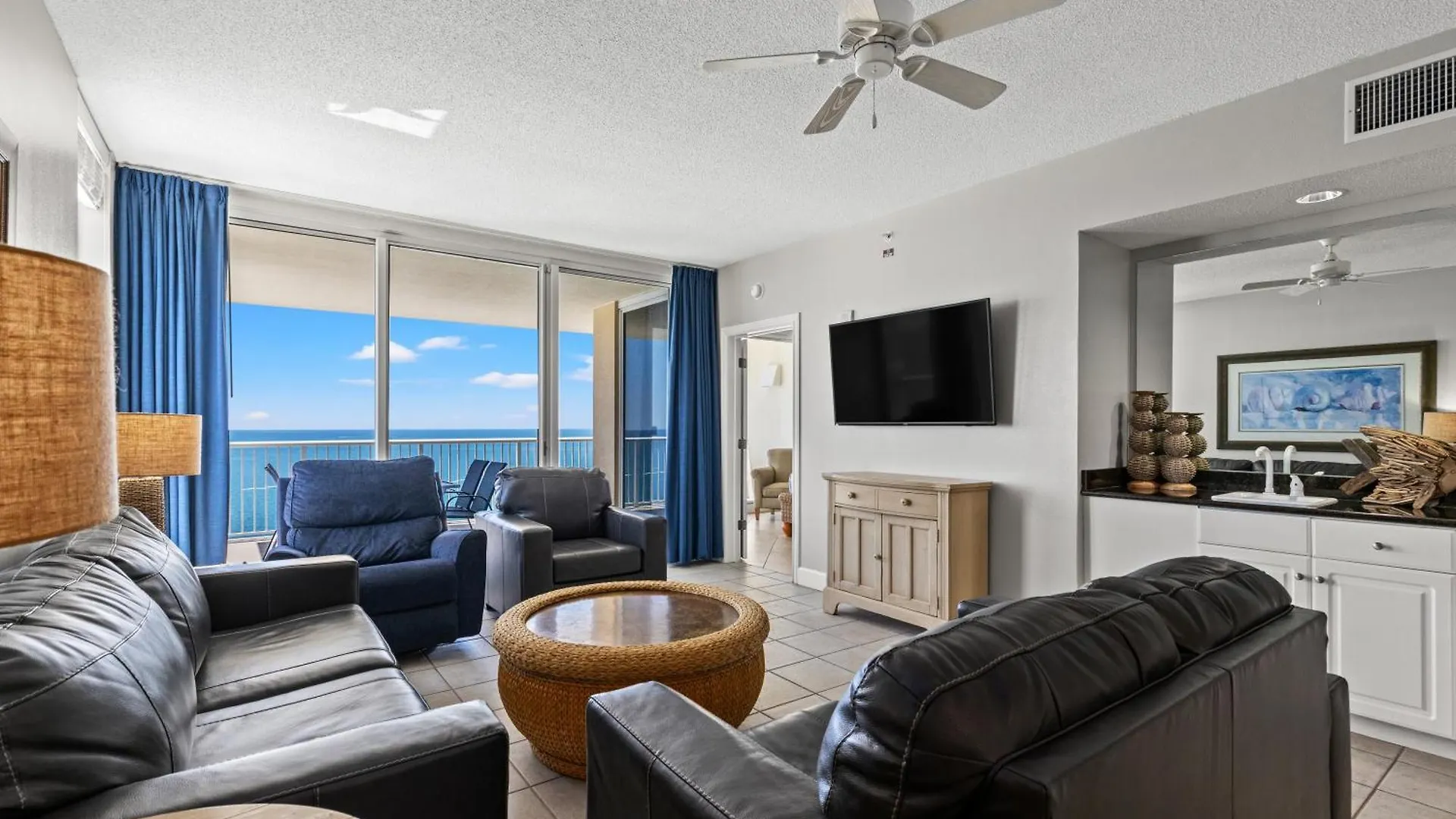 Official Majestic Beach Resort - Over 60 Units - All Ocean Front, Panama City Beach, Fl