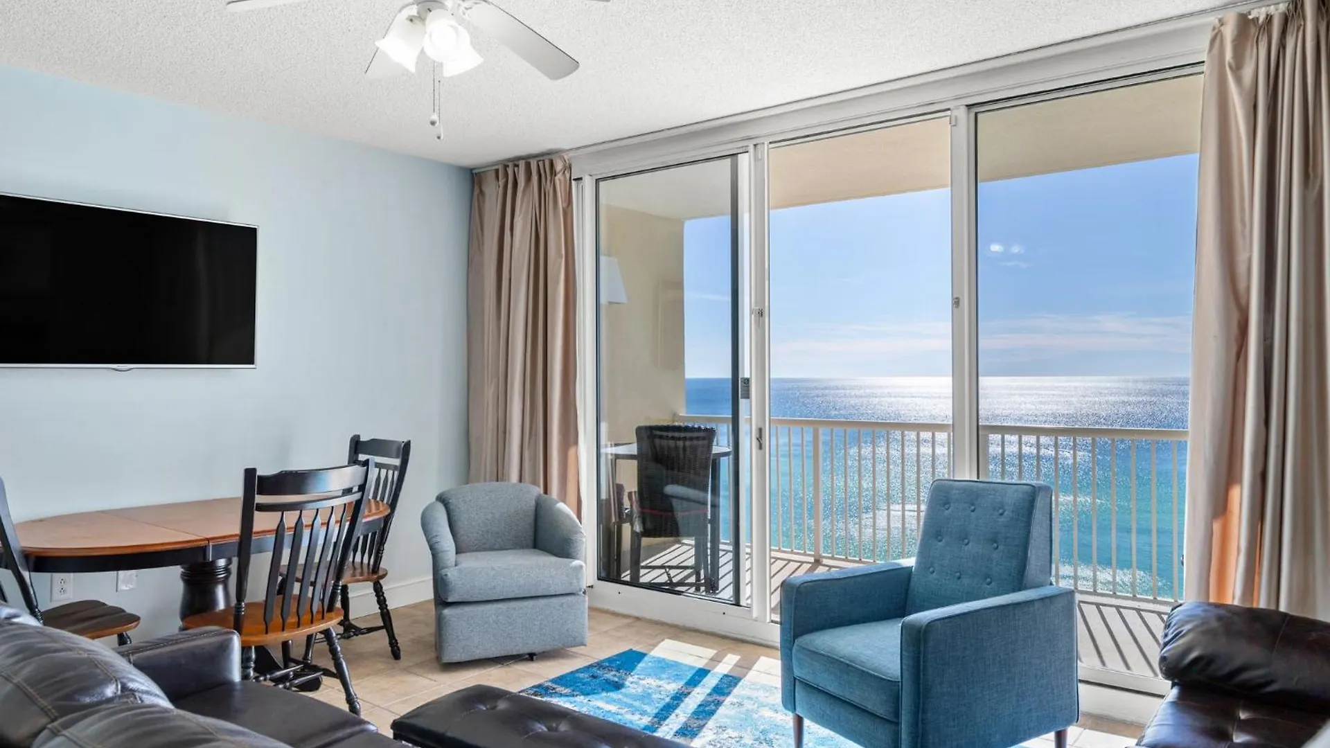 Official Majestic Beach Resort - Over 60 Units - All Ocean Front, Panama City Beach, Fl 미국