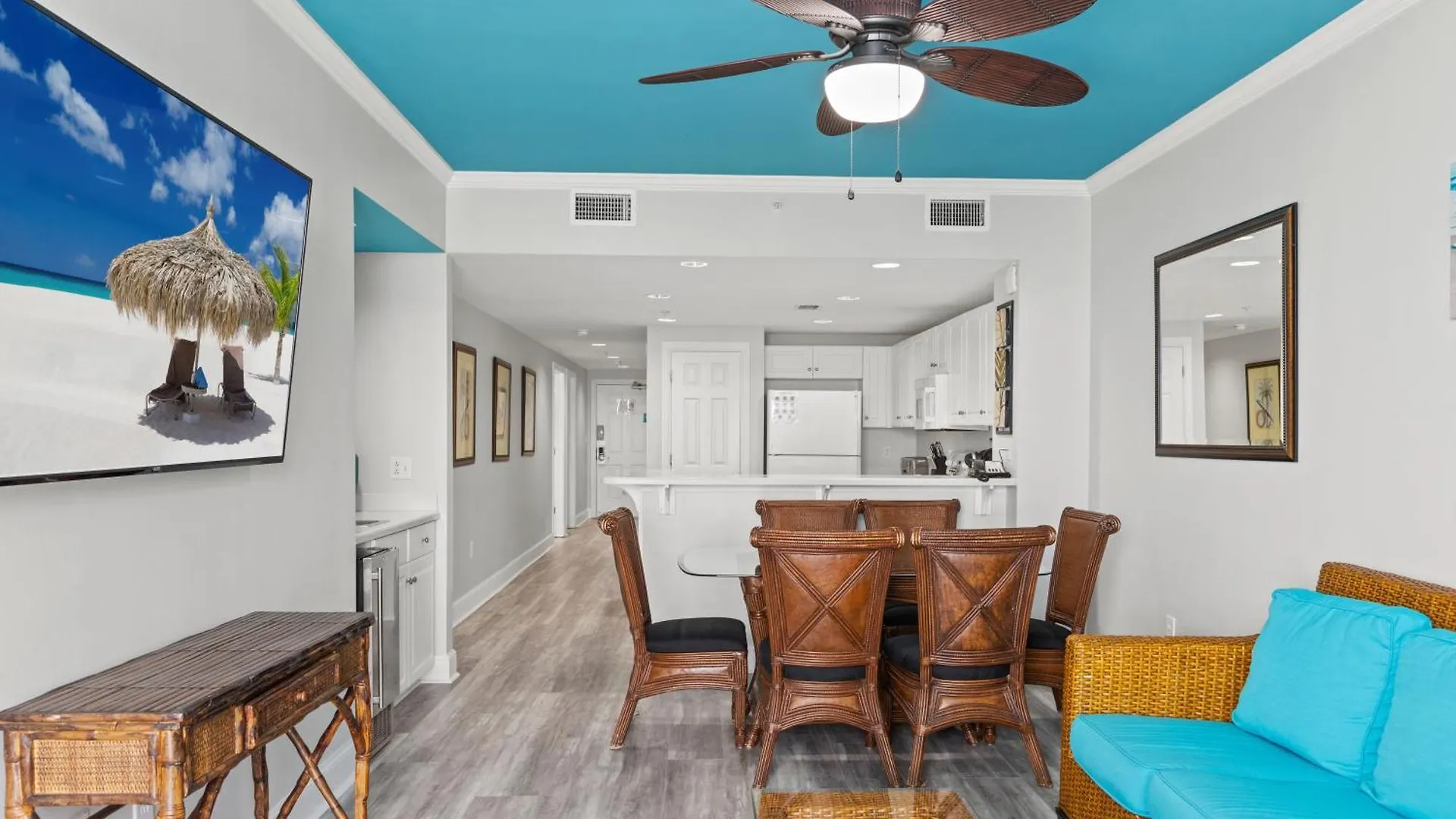 Official Majestic Beach Resort - Over 60 Units - All Ocean Front, Panama City Beach, Fl